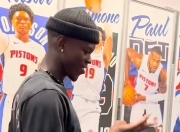 三亿体育体育链接-活塞队前锋成为球队得分王，为胜利贡献巨大