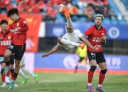 三亿体育体育app-惊险刺激的对决，球队最终取胜