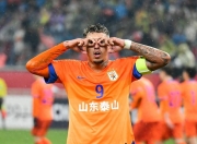 三亿体育体育平台-国内球队斩获亚冠三连胜，斩获小组头名