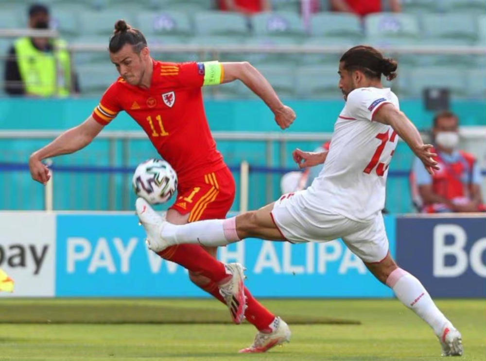 包含瑞士队大胜威尔士，力夺小组头名的词条