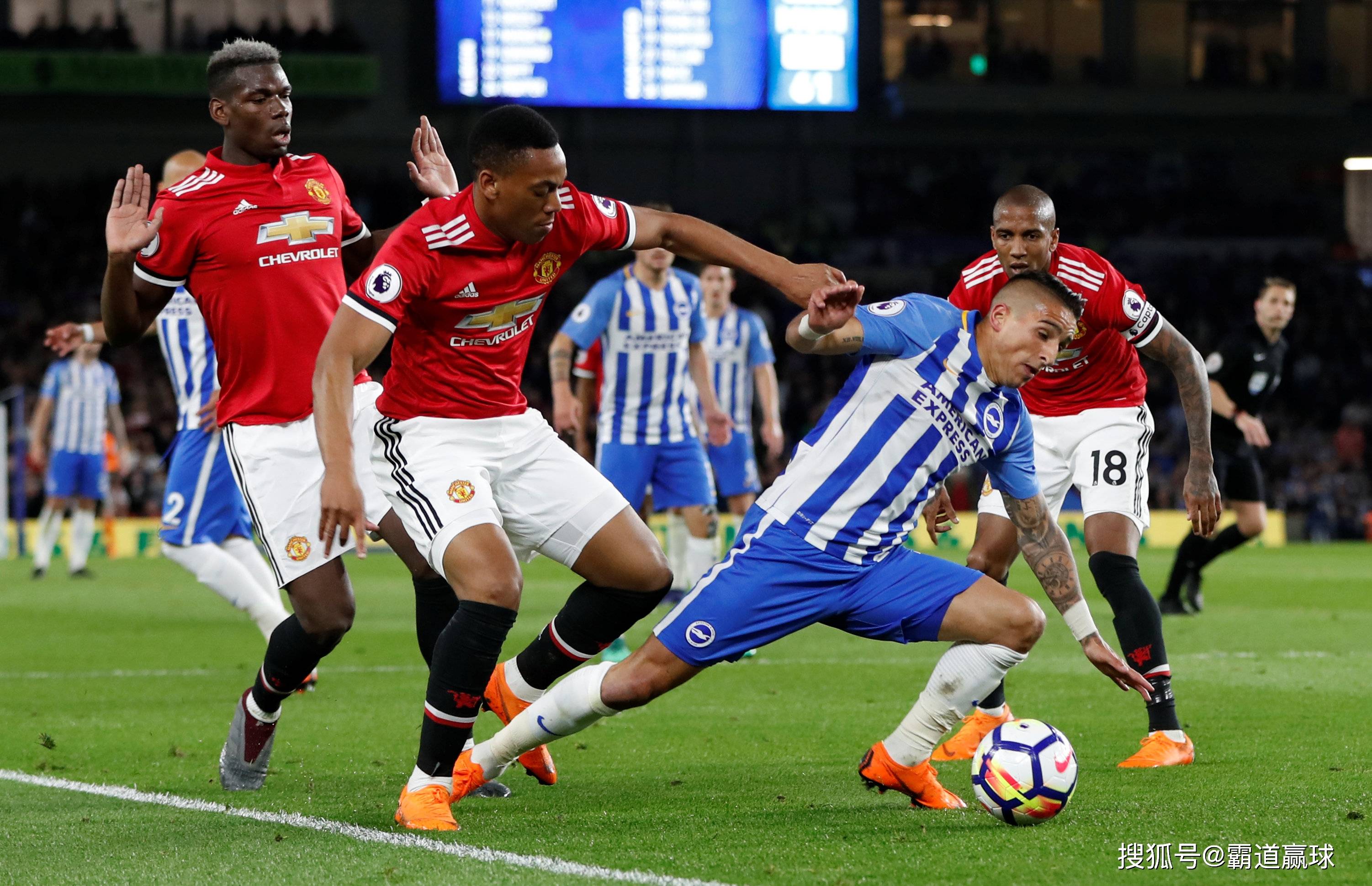 曼联主场完胜，球队全力冲击前四