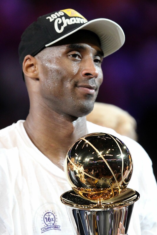 湖人击败太阳，豪取胜利