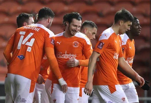 彼得堡联客场胜对手，稳健排名