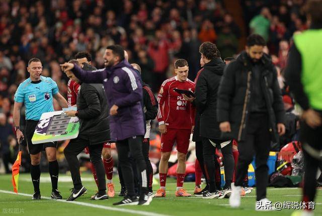 利物浦攻防失衡，联赛前景堪忧