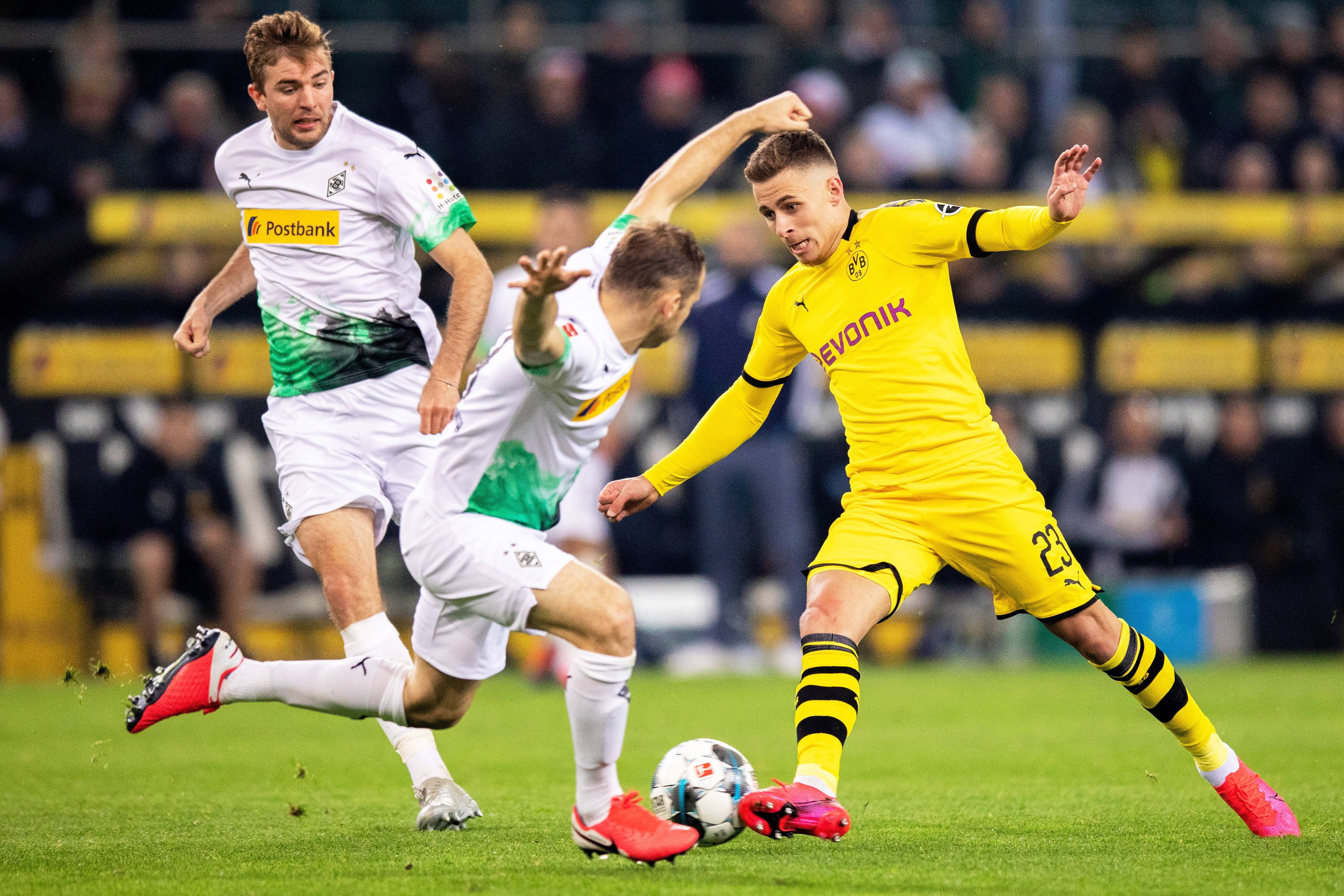 沃尔夫斯堡客场大胜，重返德国足球联赛前六的简单介绍