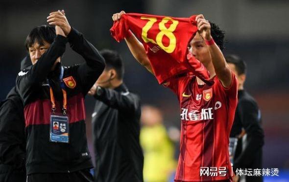 恒大主场战平华夏，维持积分榜第一的简单介绍